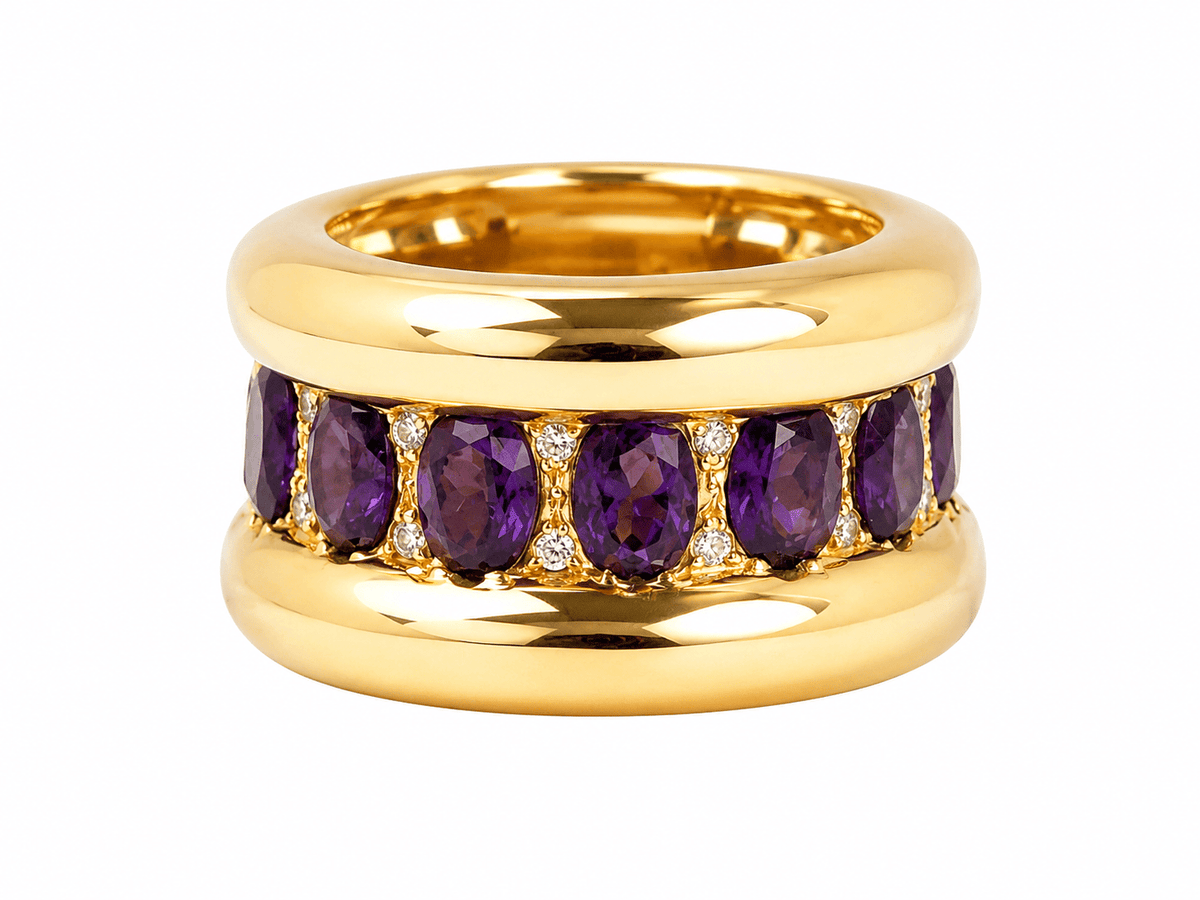 Bague cocktail vintage L'Aurore en or jaune 18 carats ornée d'améthystes ovales et de diamants étincelants