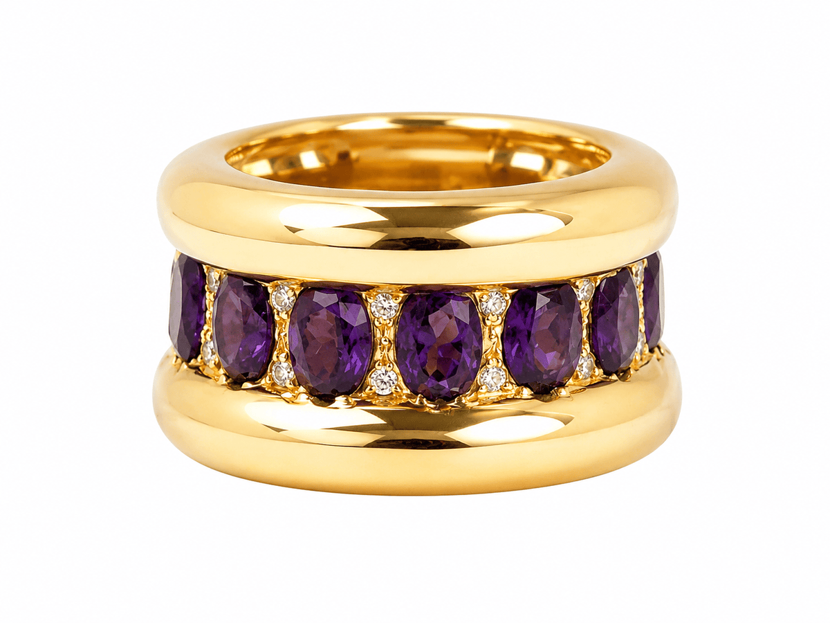 Bague cocktail vintage L'Aurore en or jaune 18 carats ornée d'améthystes ovales et de diamants étincelants