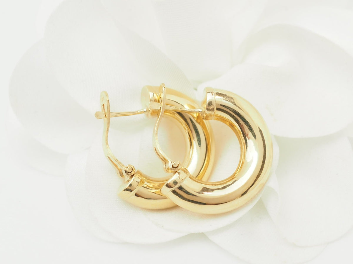 Boucles d'oreilles créoles épaisses L'Aurore en or jaune 18kt poli, diamètre 23 mm avec fermoir à charnière