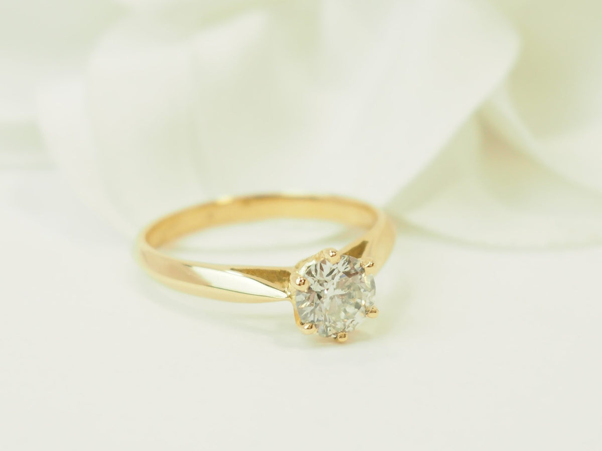 Bague solitaire L'Aurore en or jaune 18 carats avec diamant taille brillant de 0,74 carat serti 6 griffes
