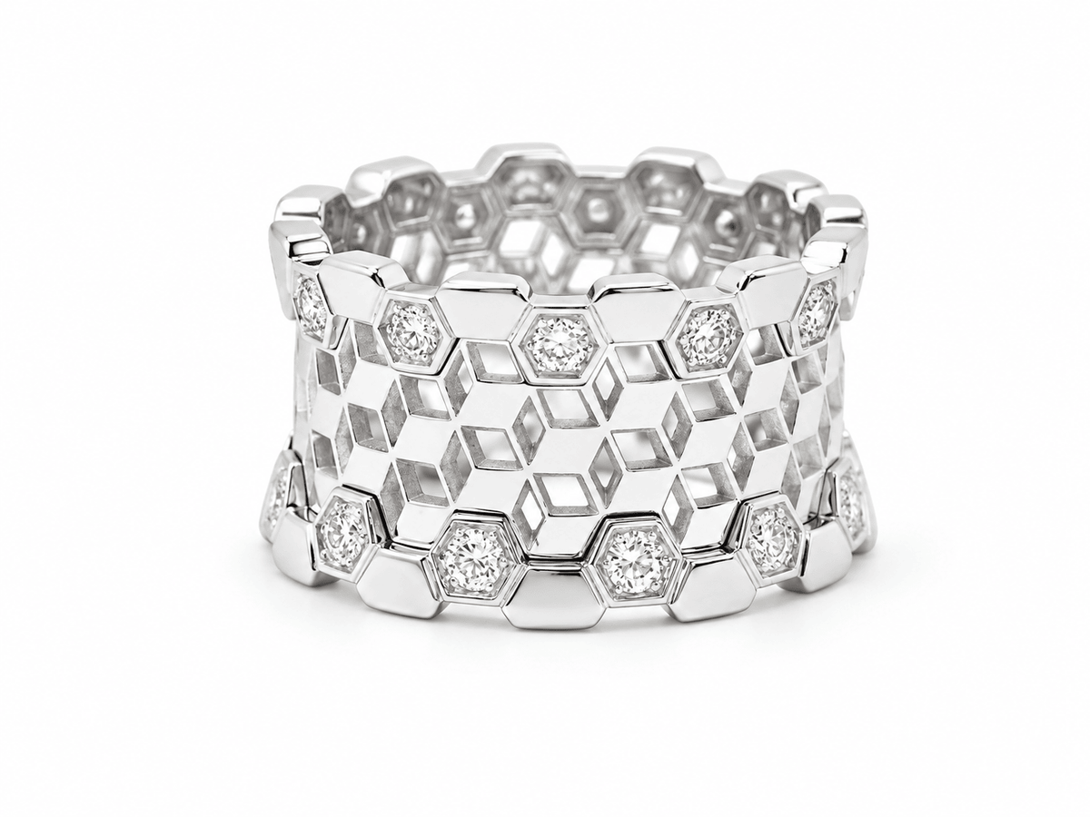 Bague large L'Aurore INEDT Op'Art en or blanc 18 carats ajourée avec diamants taille brillant