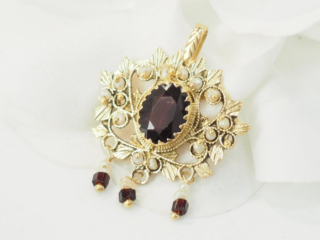 Pendentif Ancien XIXᵉ Siècle en Or Jaune, Grenat et Perles Fines – Bijou Victorien Napoléon III